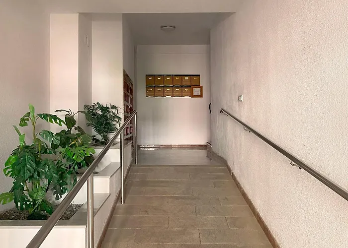 Centrico Atico Apt 100M2 Patio
