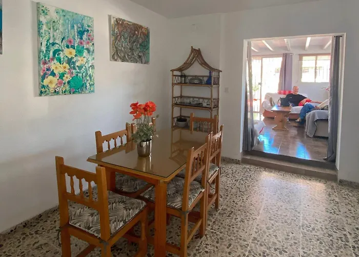 Centrico Atico Apt 100M2 Patio
